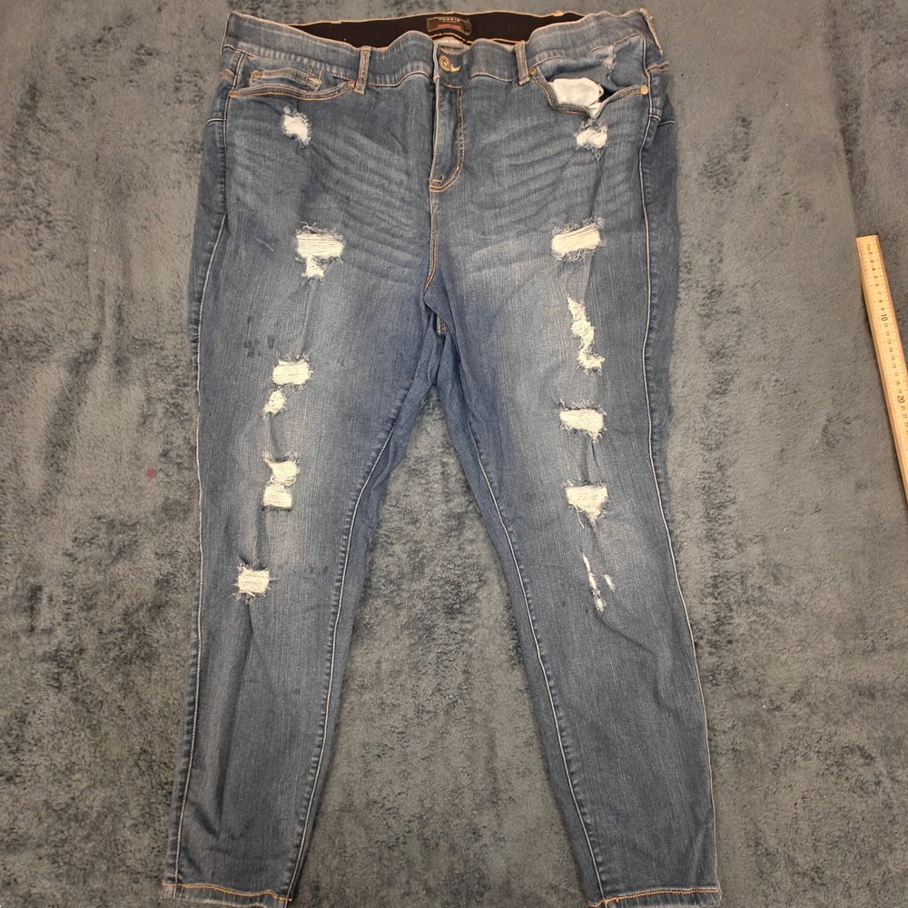 Torrid Bombshell Skinny Jeans Womens 26T Blue Distressed Premium Stretch Denim